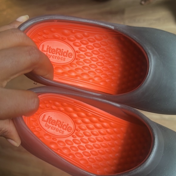 Crocs - Picture 7 of 7